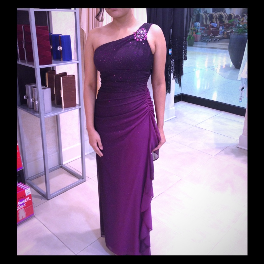 A One shoulder evening/prom dress